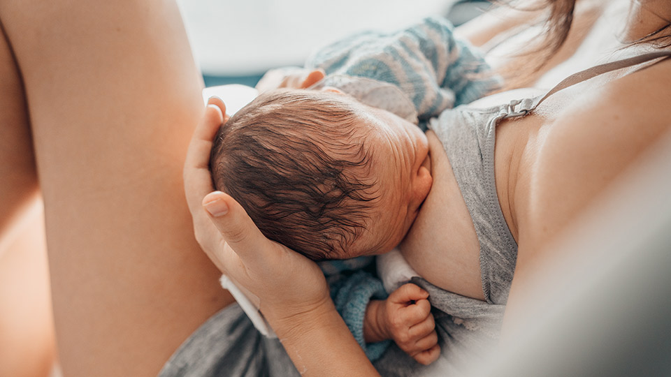 Mamų istorijos apie kūdikio matinimą krūtimi